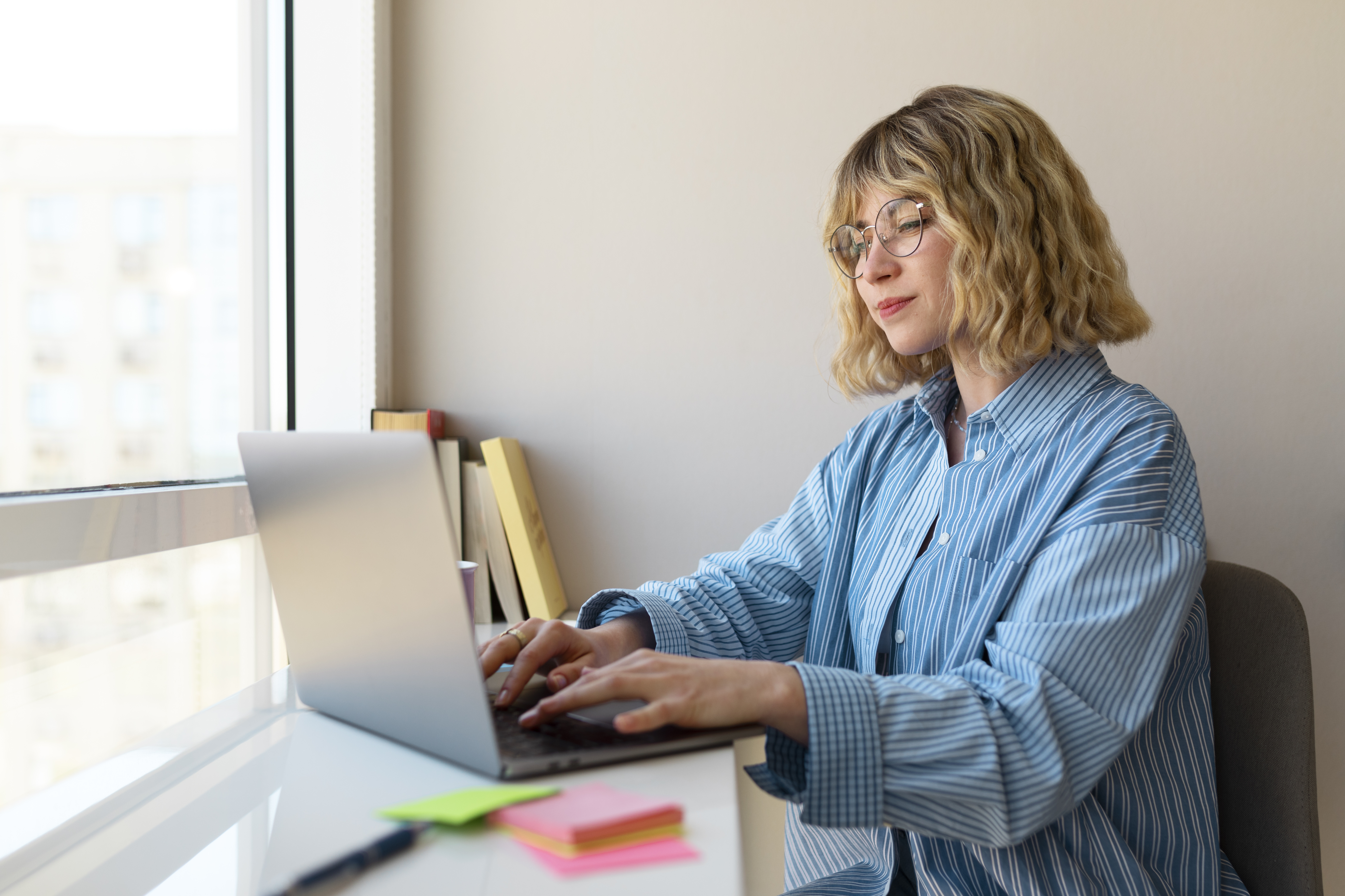 Leader using computer.